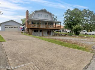 1378 Cunningham Ln, Cadiz, KY 42211