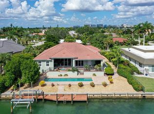 450 Partridge Cir, Sarasota, FL 34236