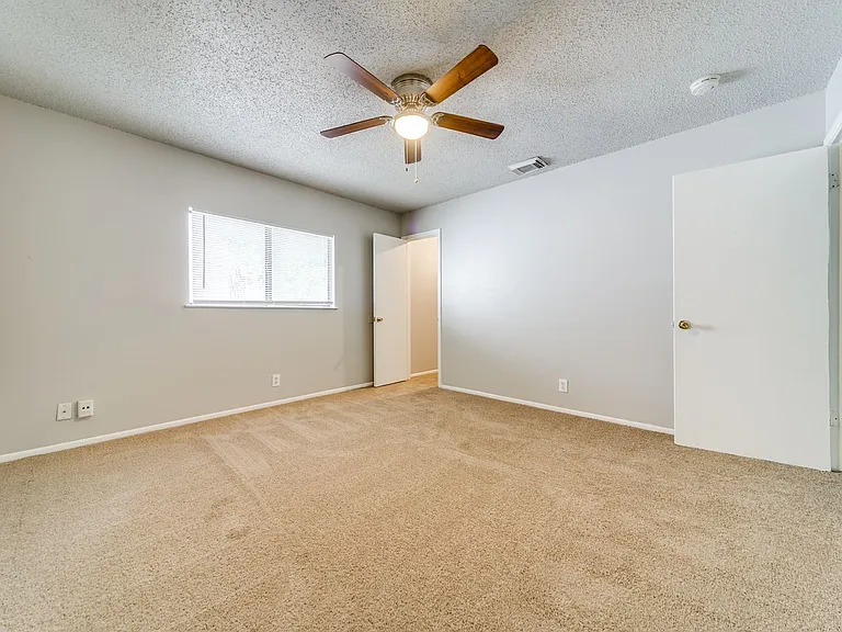 7359 Corian Park Dr — Photo 19