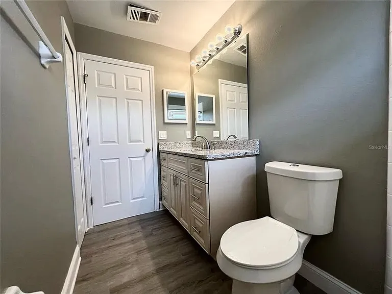 196 Hanging Moss Dr — Photo 8
