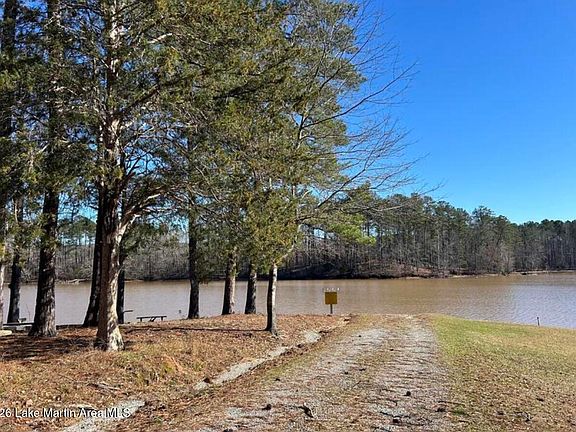 4th image of 2 N 40th Rd