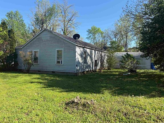 4th image of 813 Eaton St