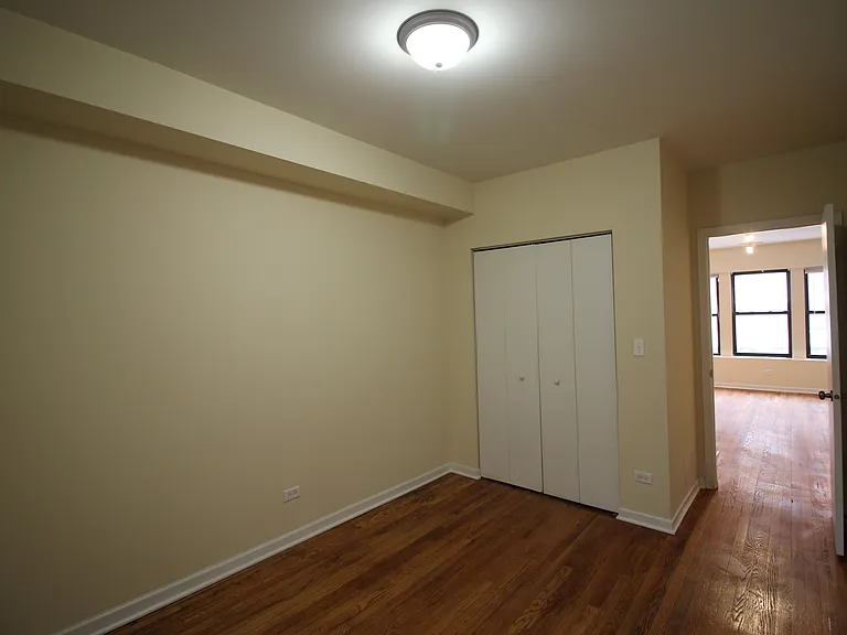 3007 W Lawrence Ave #2 — Photo 3