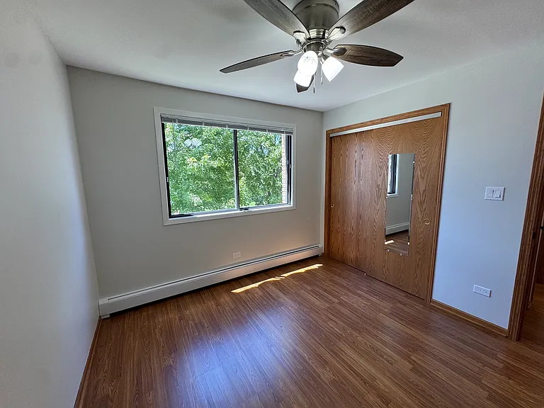 10425 Mayfield Ave #2W — Photo 15