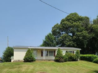 269 State Route 3117, South Shore, KY 41175