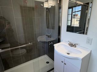 5901 E Ocean Blvd #9, Long Beach, CA 90803