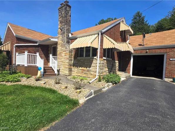 420 N Keel Ridge Rd, Hermitage, PA 16148