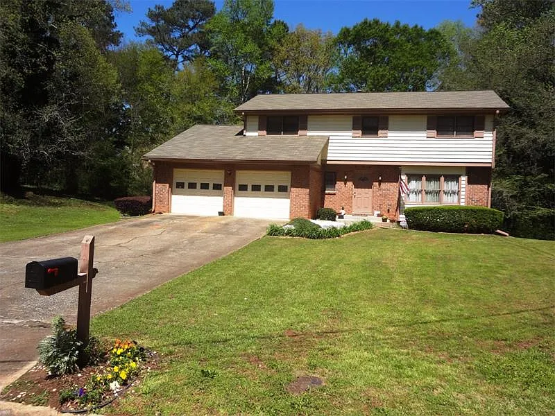 4426 Luxembourg Way photo 1