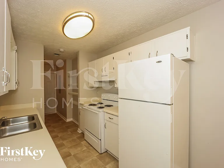14 Cardinal Ln — Photo 6