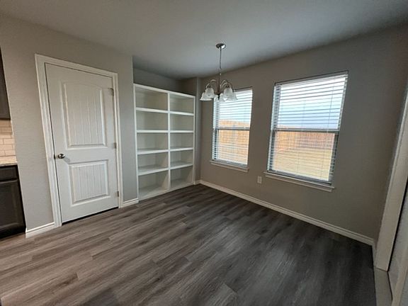 5th image of 2834 Melissa Ln
