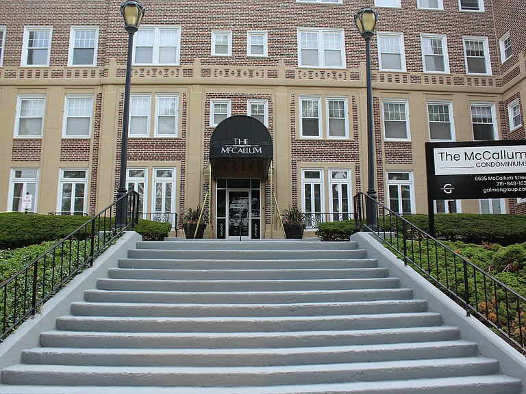 McCallum Apartments — Photo 20