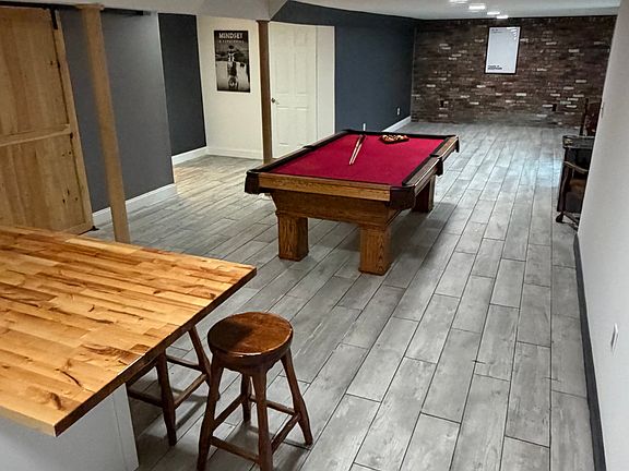 4th image of 142 Music Center Dr