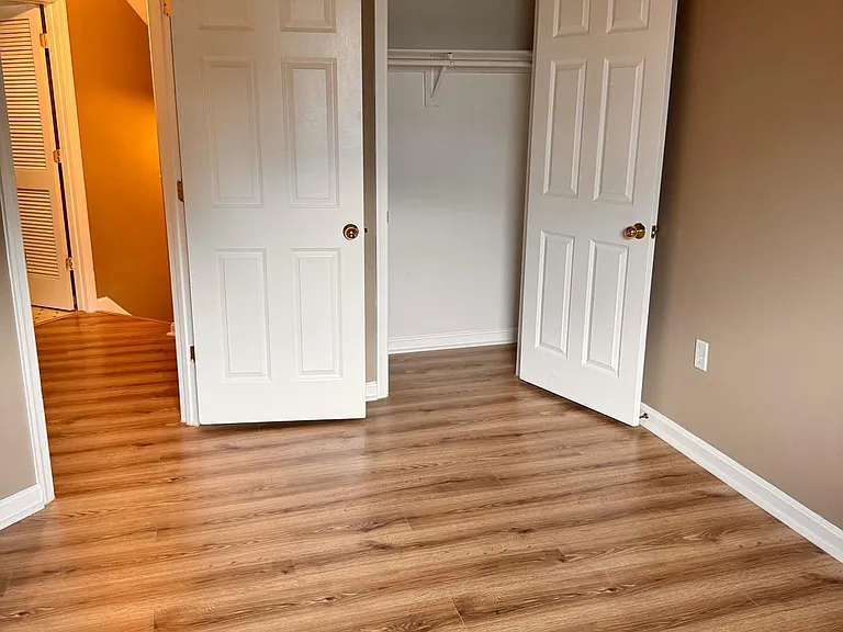 318 Roff Point Dr — Photo 11