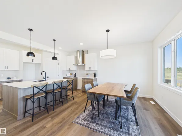 407 Brickyard Point E, Stony Plain, AB T7Z 0H9