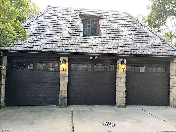 4th image of 978 Ottawa Dr