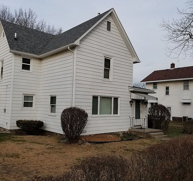 1st image of 212 W School St