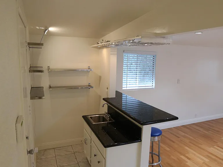Wet bar
