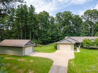 10348 Heether Rd, Belding, MI 48809