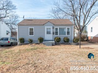 3679 Dixie Dr, Saint Ann, MO