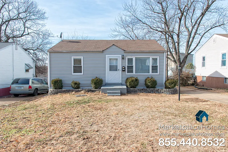 3679 Dixie Dr photo 1