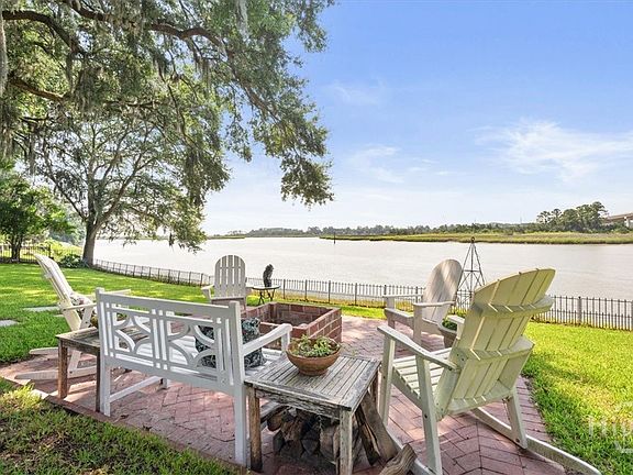 3rd image of 13 Bartow Point Drive