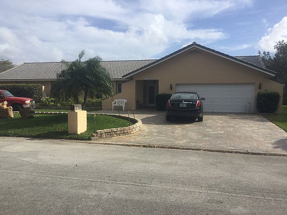5th image of 9280 NW 15th St