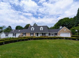 908 Hillcrest Ln, Lewisburg, PA 17837
