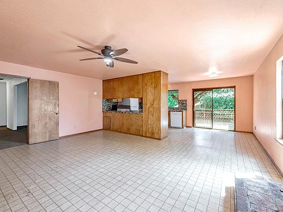 3rd image of 271 Hermosa Court