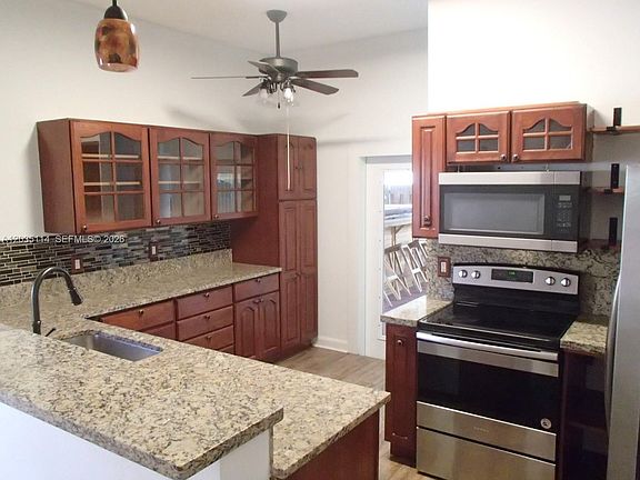 5th image of 21519 SW 90th Ave