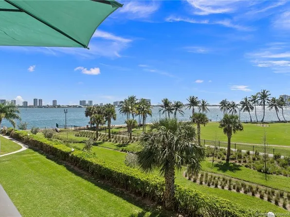 801 Lake Shore Dr APT 312, Lake Park, FL 33403