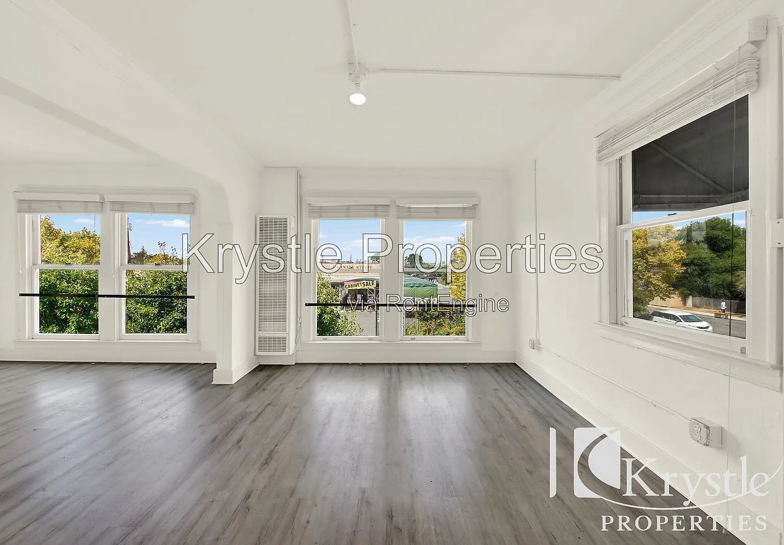 2 bed, 1.0 bath, $1,850 — Photo 1