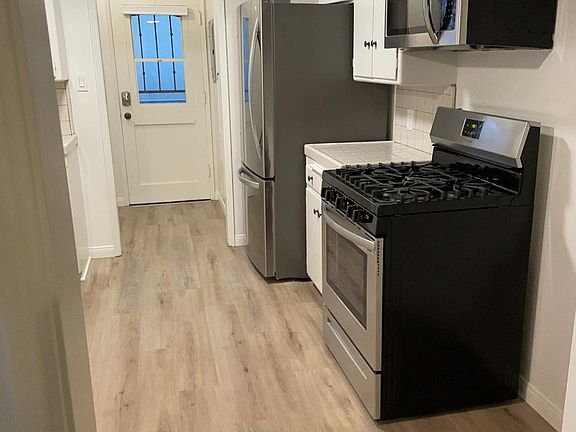 5th image of 1302 Arlington Ave