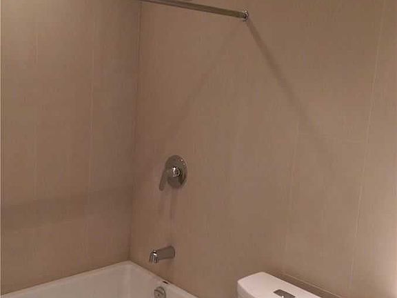 4th image of 15 Grenville St #406