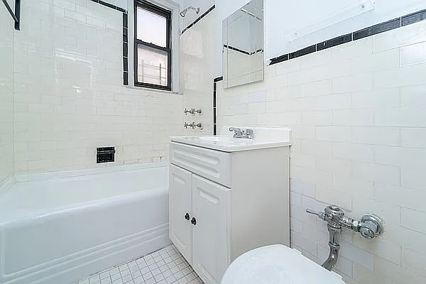 Rented by Modern Spaces | media 7