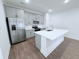 610 Cottage Cv, Oxford, MS 38655