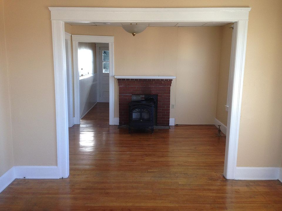 Large living room/parlor.