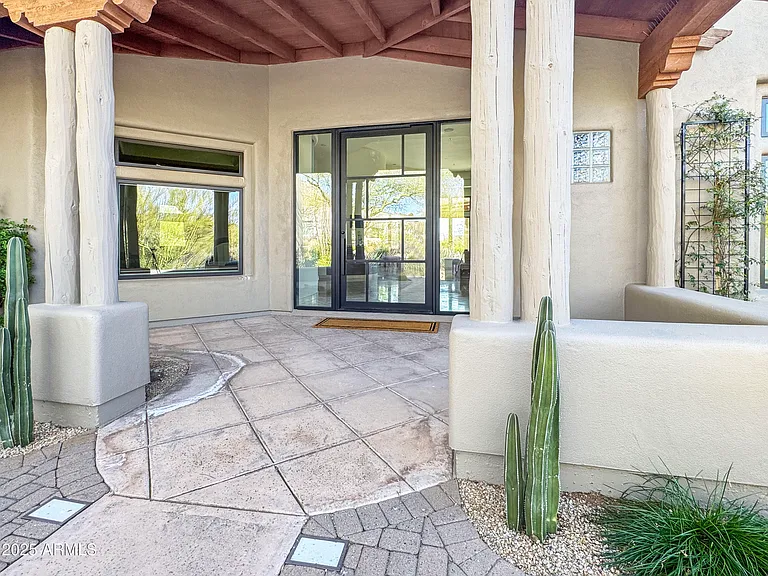 10685 E Cottontail Ln — Photo 4
