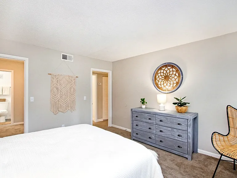 Haven Apartments — Photo 11