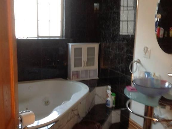 5th image of 1638 W Blackhawk St