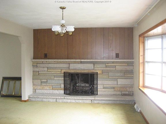 2nd image of 206 Glass Dr