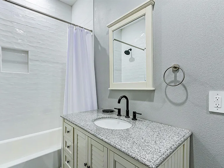 1040 Johnson Rd — Photo 27