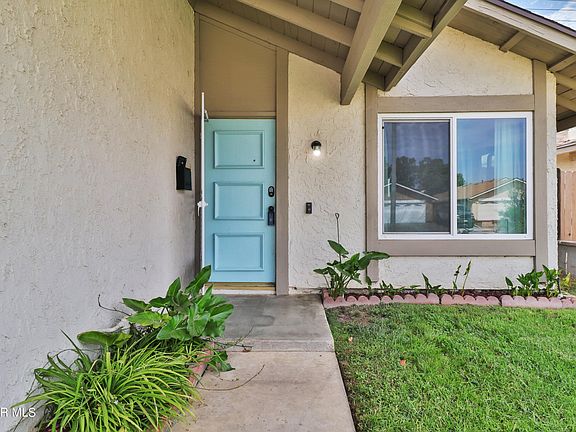 3rd image of 4365 N Woodglen Dr