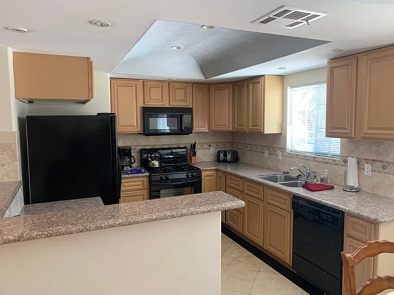 1851 N San Gorgonio Rd — Photo 8