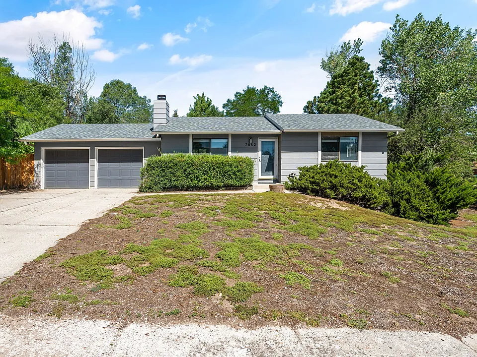 7682 Vallhalla Dr