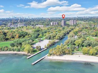1535 Lakeshore Road East, Mississauga, ON L5E 3E2
