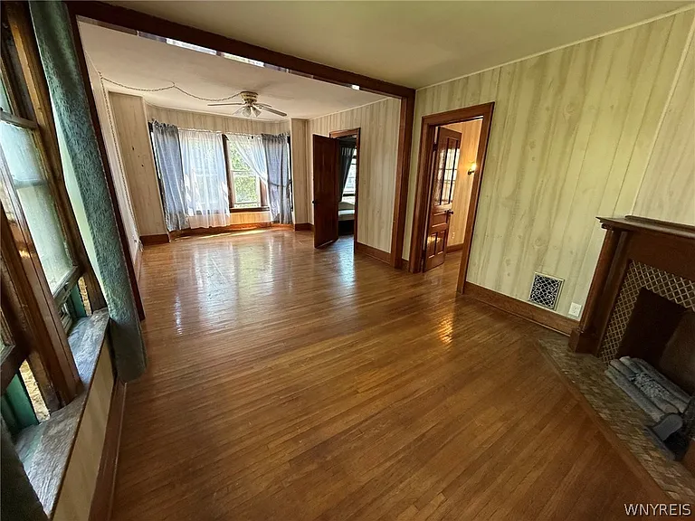 74 Ashton Pl — Photo 12