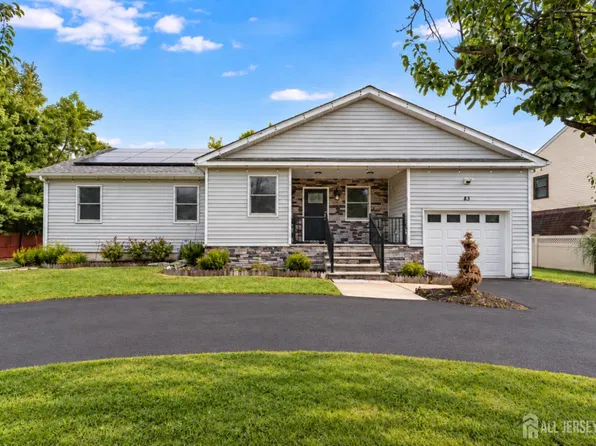 83 Sagamore Ave, Edison, NJ 08820