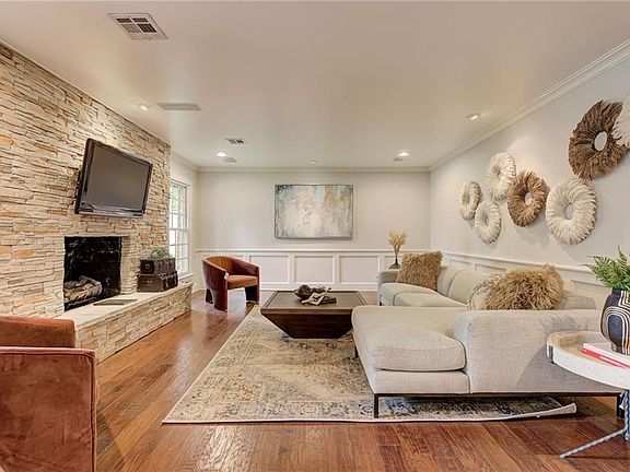 3rd image of 1629 Westminster Pl
