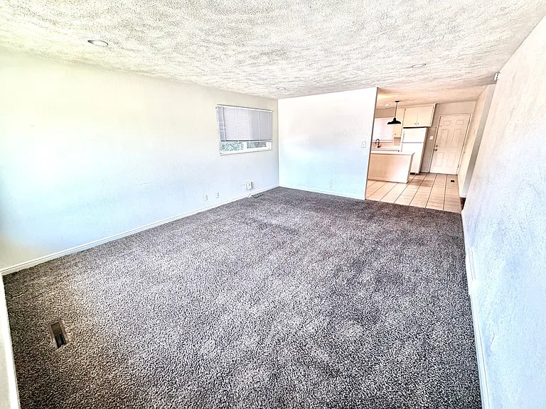 2564 S. 700 E. — Photo 10