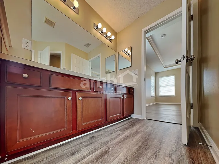 11417 Johnson Creek Cir — Photo 11